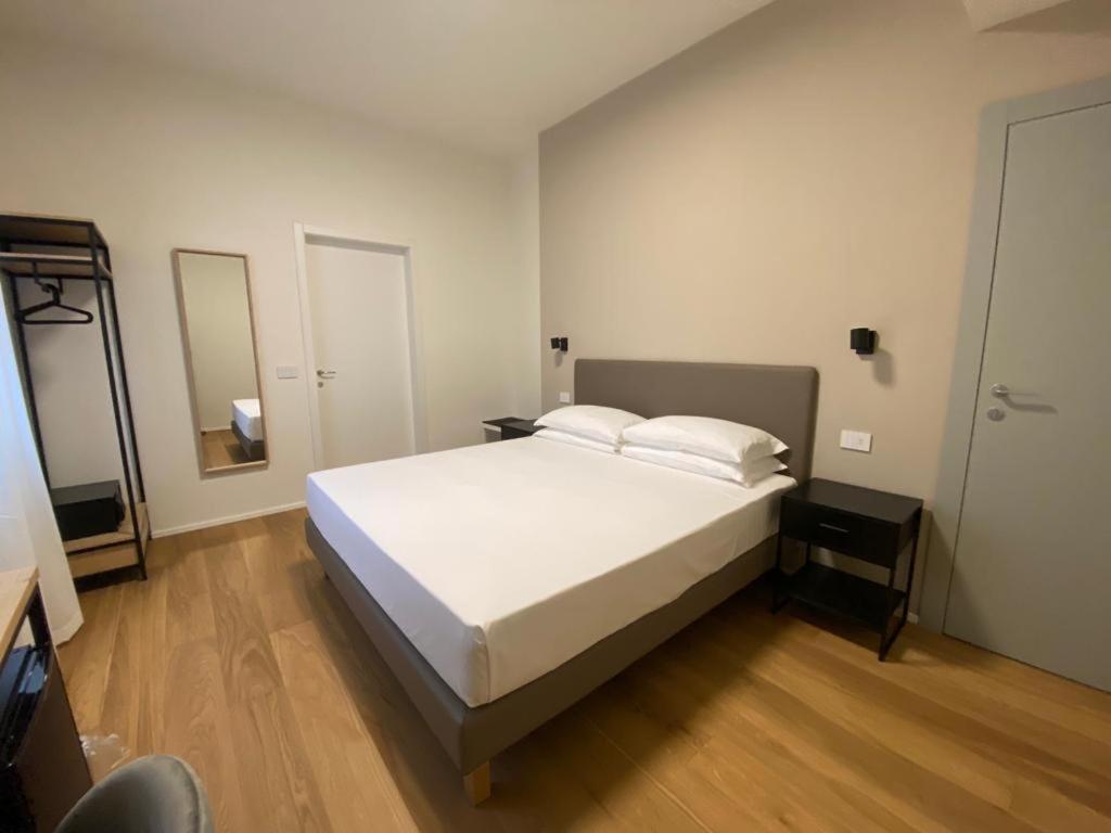 Foresteria Dansi Varese Zewnętrze zdjęcie